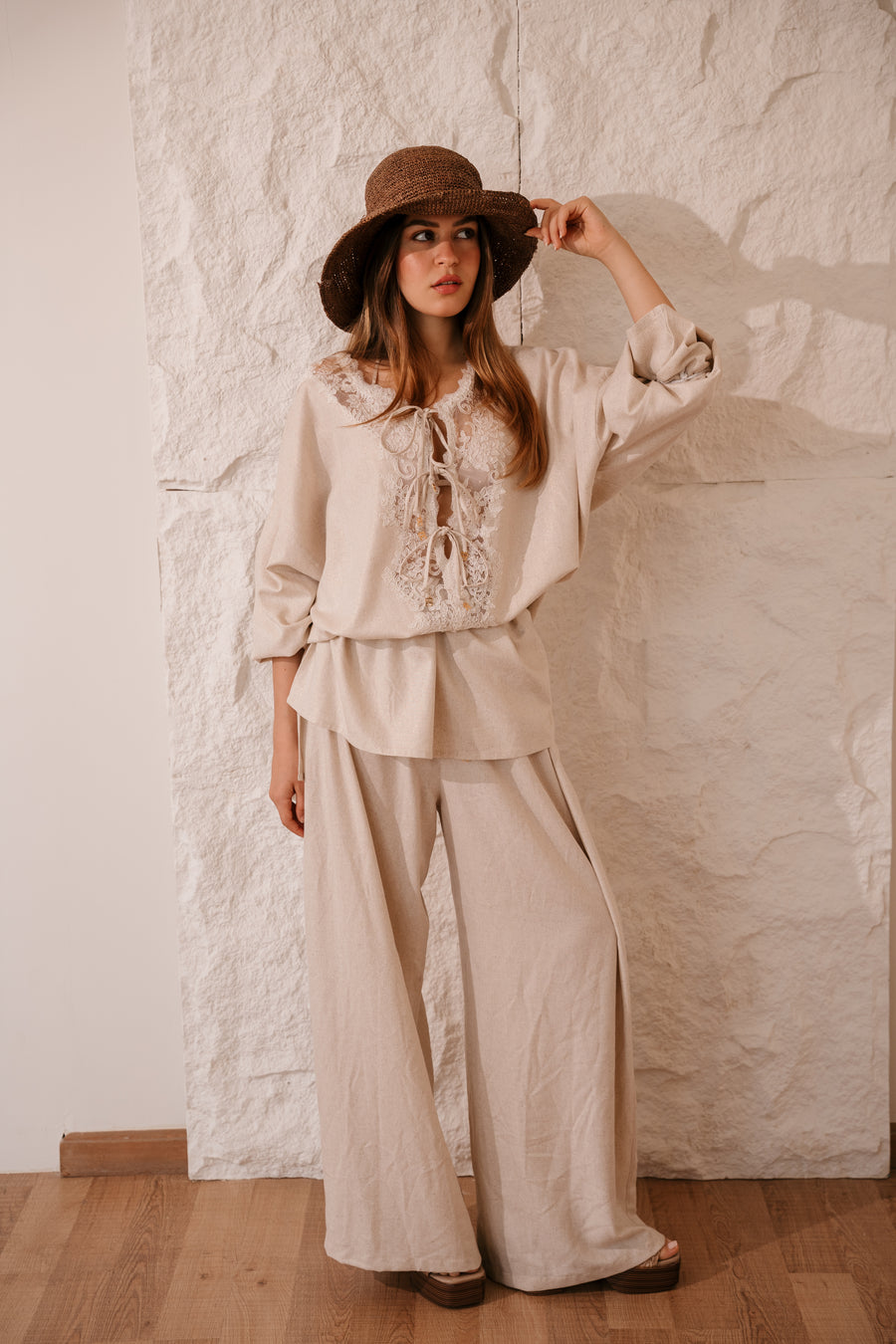 CREAM LACE TOP